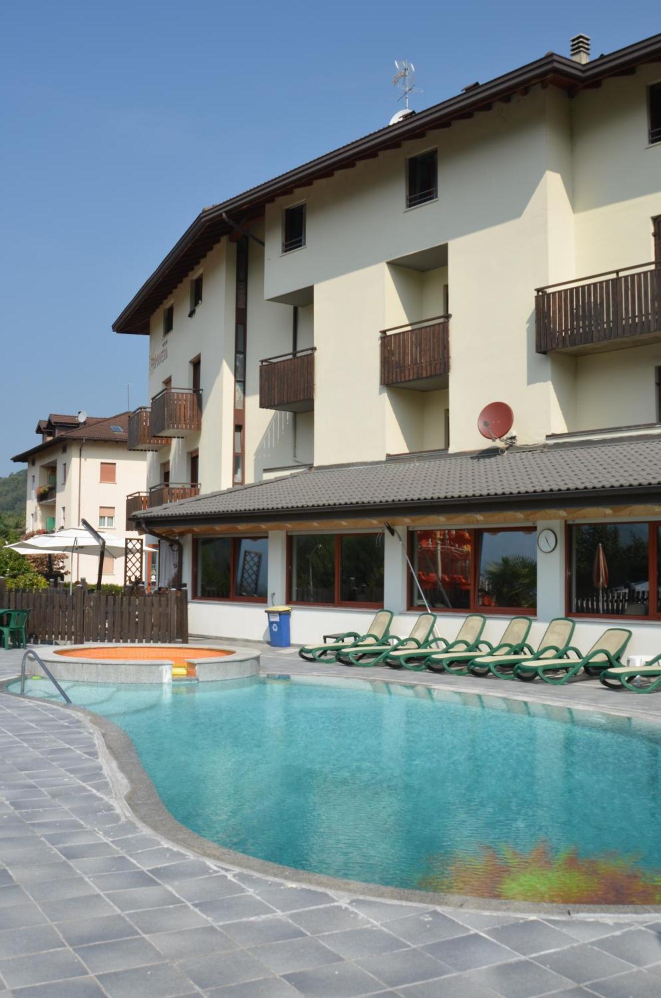 Family Hotel Primavera Levico Terme Exterior foto