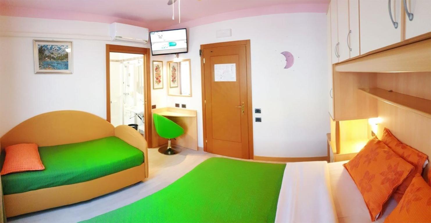 Family Hotel Primavera Levico Terme Exterior foto