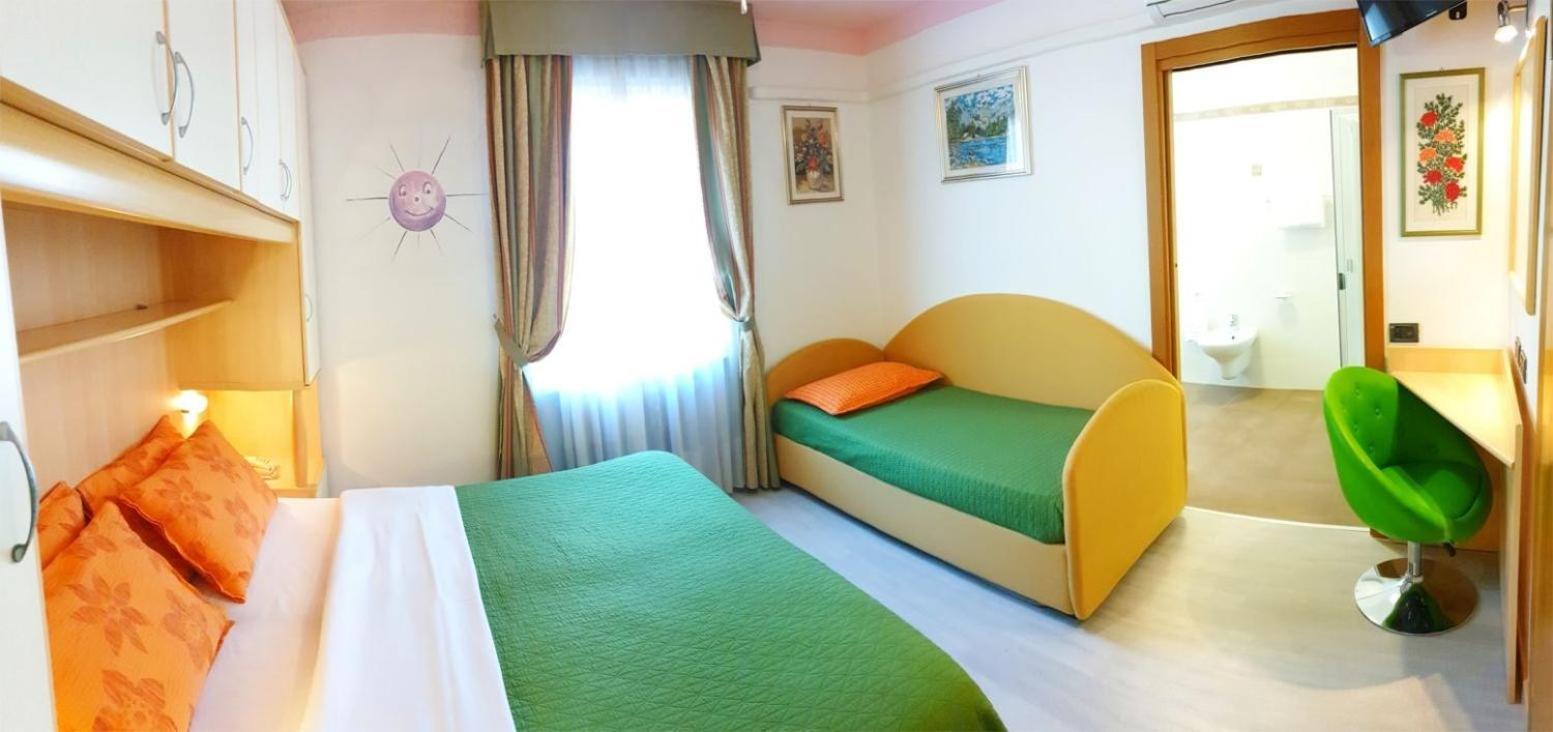 Family Hotel Primavera Levico Terme Exterior foto